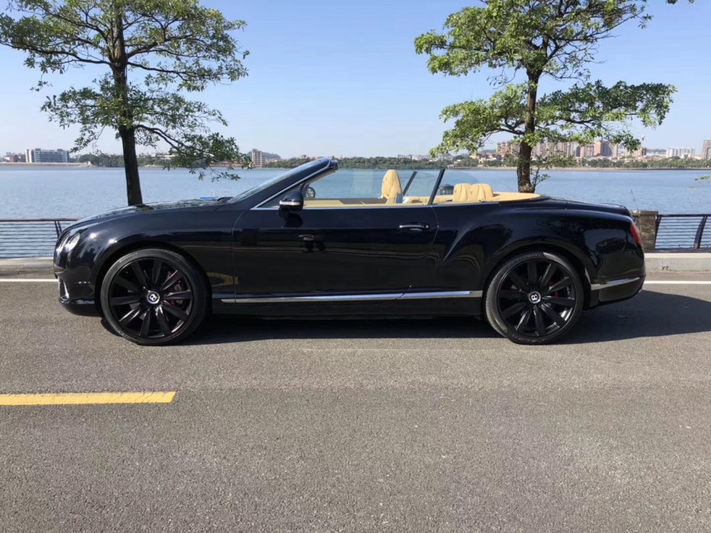 宾利欧陆GT